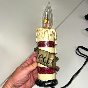 Ting Chen vintage styled Peace Holiday Candle lamp with bulb